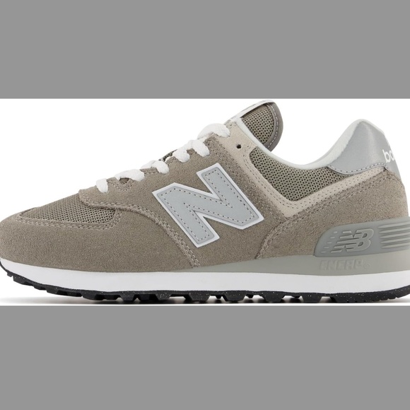 New Balance Womens 574 Core Sneaker Women's Size 6.5 - Picture 3 of 3